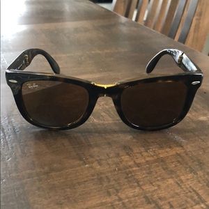 Rayban Wayfarer Folding Sunglasses